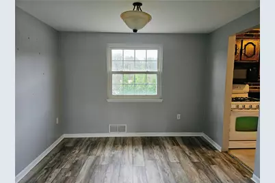 5625 Sandra Drive, Bethel Park, PA 15236 - Photo 8