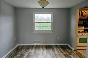 5625 Sandra Dr, Bethel Park, PA 15236 - Photo 8