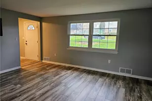 5625 Sandra Dr, Bethel Park, PA 15236 - Photo 6