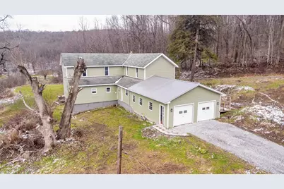 437 Roseville Rd, Perry Township, PA 16041 - Photo 2