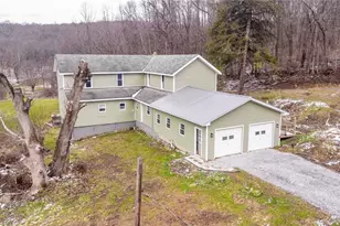 437 Roseville Rd, Perry Township, PA 16041 - Photo 2