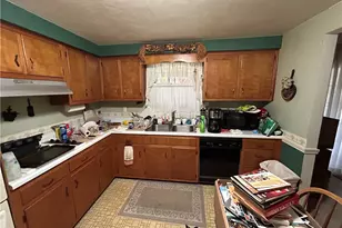 20 Falkirk Dr, Pittsburgh, PA 15235 - Photo 8