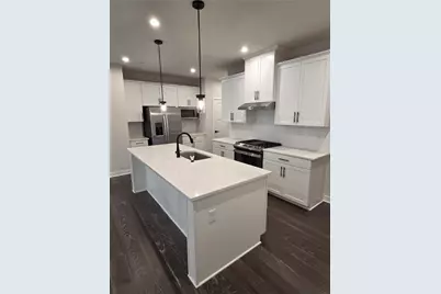 1007 Wellington Ct, Penn Twp, PA 15644 - Photo 8