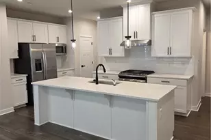 1007 Wellington Ct, Penn Twp, PA 15644 - Photo 6