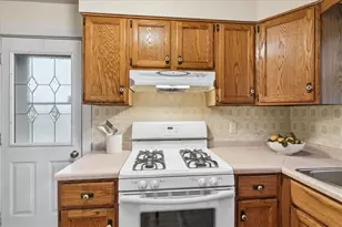 2874 Beechwood Blvd, Pittsburgh, PA 15217 - Photo 18