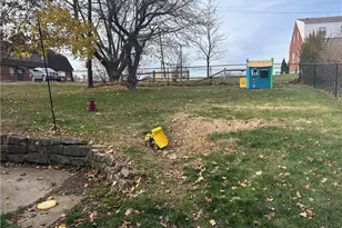 1070 Arbor Dr, Green Tree, PA 15220 - Photo 18