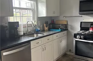 1070 Arbor Dr, Green Tree, PA 15220 - Photo 12