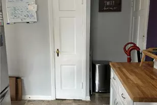 1070 Arbor Dr, Green Tree, PA 15220 - Photo 14