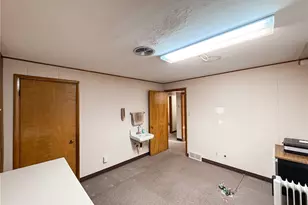 1414 Lincoln Way, White Oak, PA 15131 - Photo 28