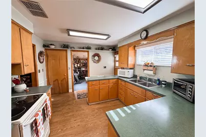 1414 Lincoln Way #1, White Oak, PA 15131 - Photo 12