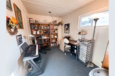 1414 Lincoln Way #1, White Oak, PA 15131 - Photo 20