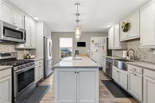 846 Sunset Cir, Cranberry Township, PA 16066 - Photo 12