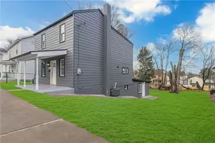 517 Adams St, Rochester, PA 15074 - Photo 2