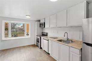 310 Enright Ct, Pittsburgh, PA 15206 - Photo 6