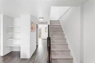 310 Enright Ct, Pittsburgh, PA 15206 - Photo 16