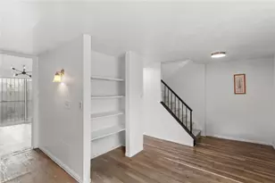 310 Enright Ct, Pittsburgh, PA 15206 - Photo 10