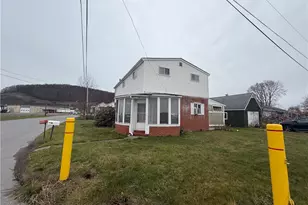 23 Glenwood Ave, Bairdford, PA 16701 - Photo 2