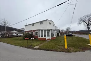 23 Glenwood Ave, Bairdford, PA 16701 - Photo 4