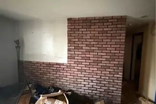 23 Glenwood Ave, Bairdford, PA 16701 - Photo 10