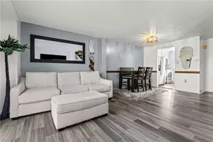 202 Bayberry Ln, Imperial, PA 15126 - Photo 2