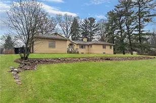 1305 Mercer Ave, Hermitage, PA 16148 - Photo 1