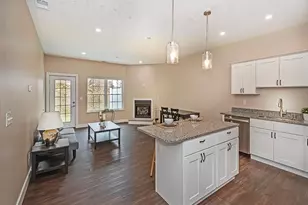 204 Willow Ln, Chippewa Township, PA 15010 - Photo 6