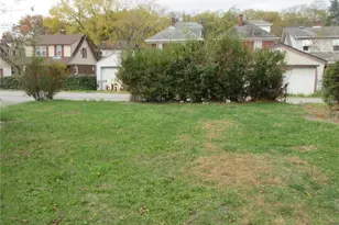 1027 1st St, McKees Rocks, PA 15136 - Photo 6