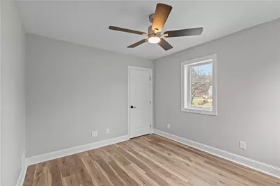 817 Eldora Pl, Pittsburgh, PA 15210 - Photo 14