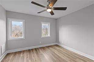 817 Eldora Pl, Pittsburgh, PA 15210 - Photo 16