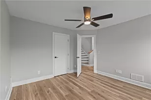 817 Eldora Pl, Pittsburgh, PA 15210 - Photo 18