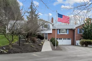 129 Sawmill Ln, Penn Township, PA 16053 - Photo 4