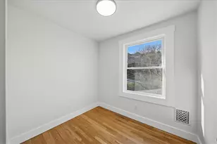 1044 Biltmore Ave, Pittsburgh, PA 15216 - Photo 16