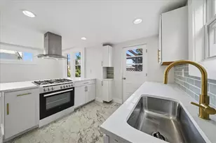 1044 Biltmore Ave, Pittsburgh, PA 15216 - Photo 12