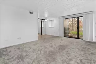 321 Ridge Point Cir, Bridgeville, PA 15017 - Photo 6