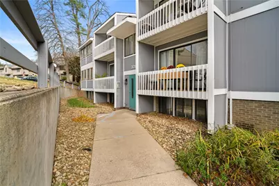 321 Ridge Point Circle #B12, Bridgeville, PA 15017 - Photo 2