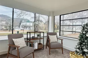 2415 7th Ave, Beaver Falls, PA 15010 - Photo 6