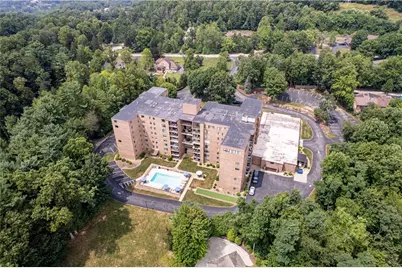 3 Alta Vita Dr #205, Hempfield Township, PA 15601 - Photo 6