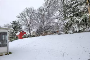 5922 Wallace Ave, Bethel Park, PA 15102 - Photo 4