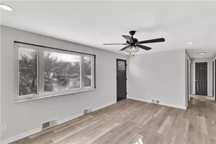 5922 Wallace Ave, Bethel Park, PA 15102 - Photo 14