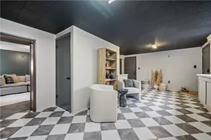 1902 Worcester Dr, Scott Township, PA 15243 - Photo 18