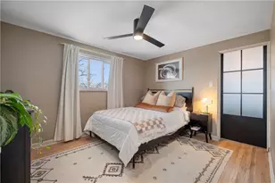 1902 Worcester Dr, Scott Township, PA 15243 - Photo 12