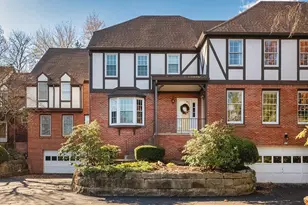 232 Thornberry Cir, Pittsburgh, PA 15234 - Photo 1