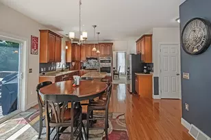 216 Dorsay Valley Dr, Cranberry Township, PA 16066 - Photo 12