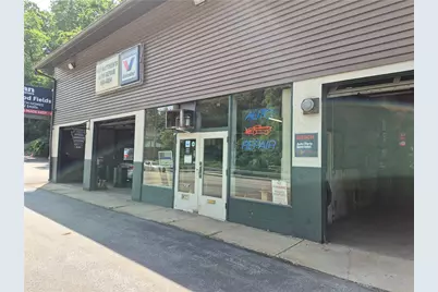 2702 Saw Mill Run Blvd, Pittsburgh, PA 15227 - Photo 1