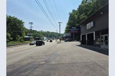 2702 Saw Mill Run Blvd, Pittsburgh, PA 15227 - Photo 10