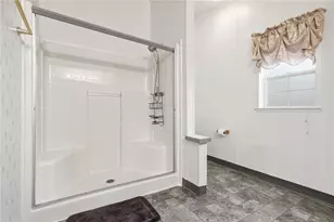 811 Wild Violet Dr, Pittsburgh, PA 15239 - Photo 20