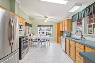 811 Wild Violet Dr, Pittsburgh, PA 15239 - Photo 12