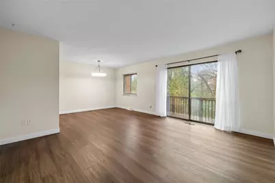 105 Springwater Ct, Moon/Crescent Twp, PA 15108 - Photo 4