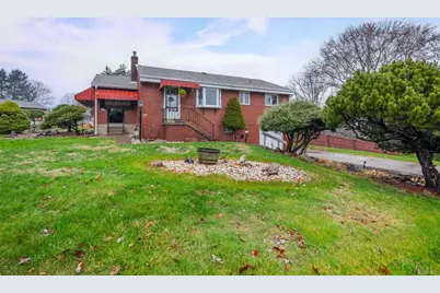 108 Starling Dr, Kennedy Township, PA 15136 - Photo 2