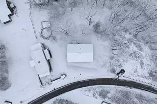 310 Bow St, Canonsburg, PA 15317 - Photo 44